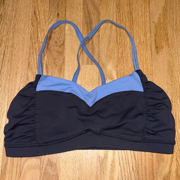 Lululemon Adjustable Strap Light Support Sports Bra - Picture 1 of 5